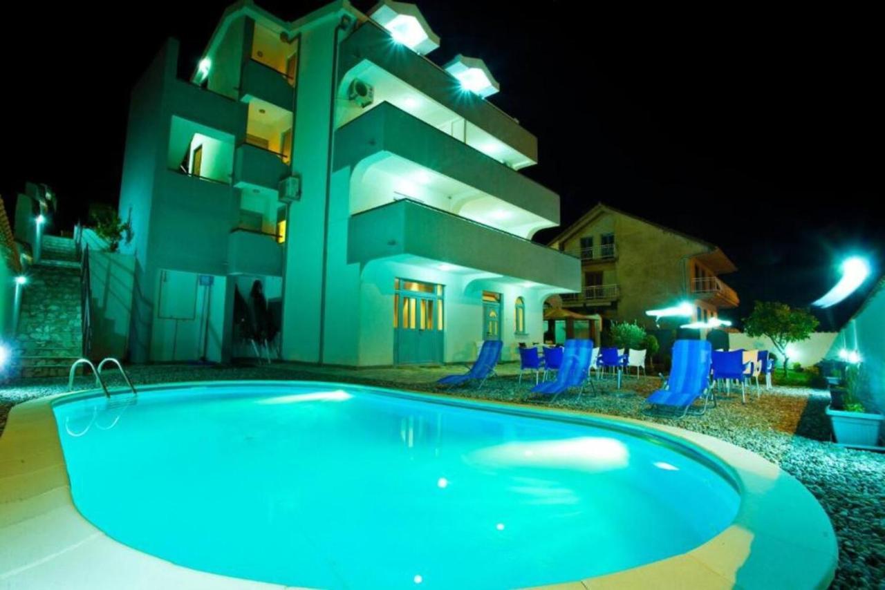 Gemma Di Cattaro Apartments Exterior photo